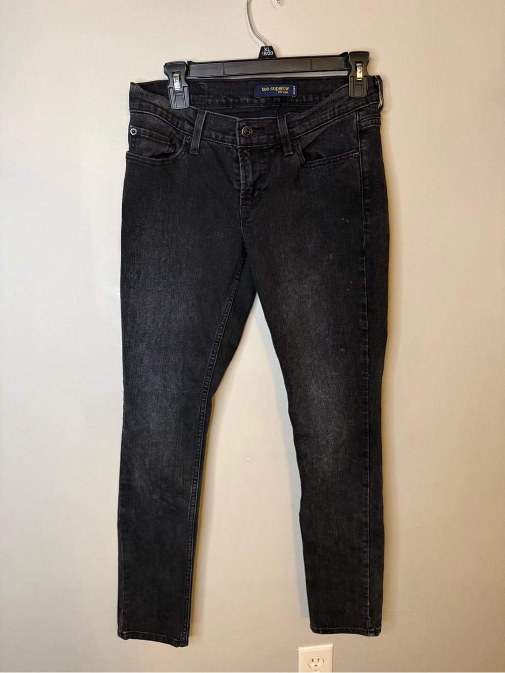 Vintage Y2K Levi's 524 "Too Superlow" Black Skinny Jeans - Size 7M - Low Rise